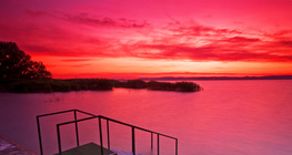 Балатон нуур дээрх нар жаргалт (Унгар улс)