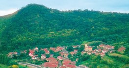 Альпийн нуруун дахь тосгон