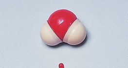 Усны молекулын бөмбөлөг, мөн иштэй бөмбөлөг загвар