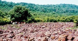 Чулуун тэнгис