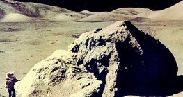 Хүн Саран дээр очсон нь