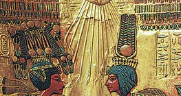 Нарыг дүрсэлсэн Египетийн рельефийн баримал