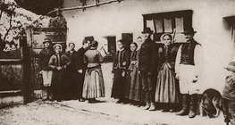 Бела Барток Трансильванид фонографаар ардын дуу цуглуулж байна