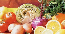 С витаминаар баялаг хүнсний ногоо, жимс жимсгэнүүд