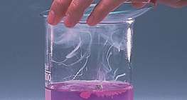 Кали фенолфталейнтэй устай урвалд орох