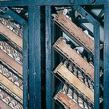 Инкубатор дахь өндөгнүүд