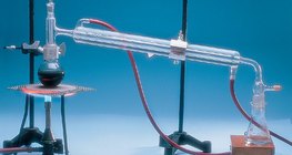 Газрын тос нэрэх