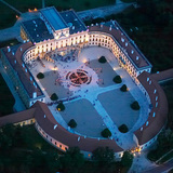 Унгар улсын Фертод хот дахь Эстерхази цайз