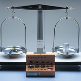 Хоёр тавагтай жилүүр