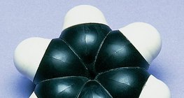 Бензол молекулын огторгуйг дүүргэх загвар