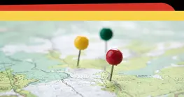 Wo wohnst du?
